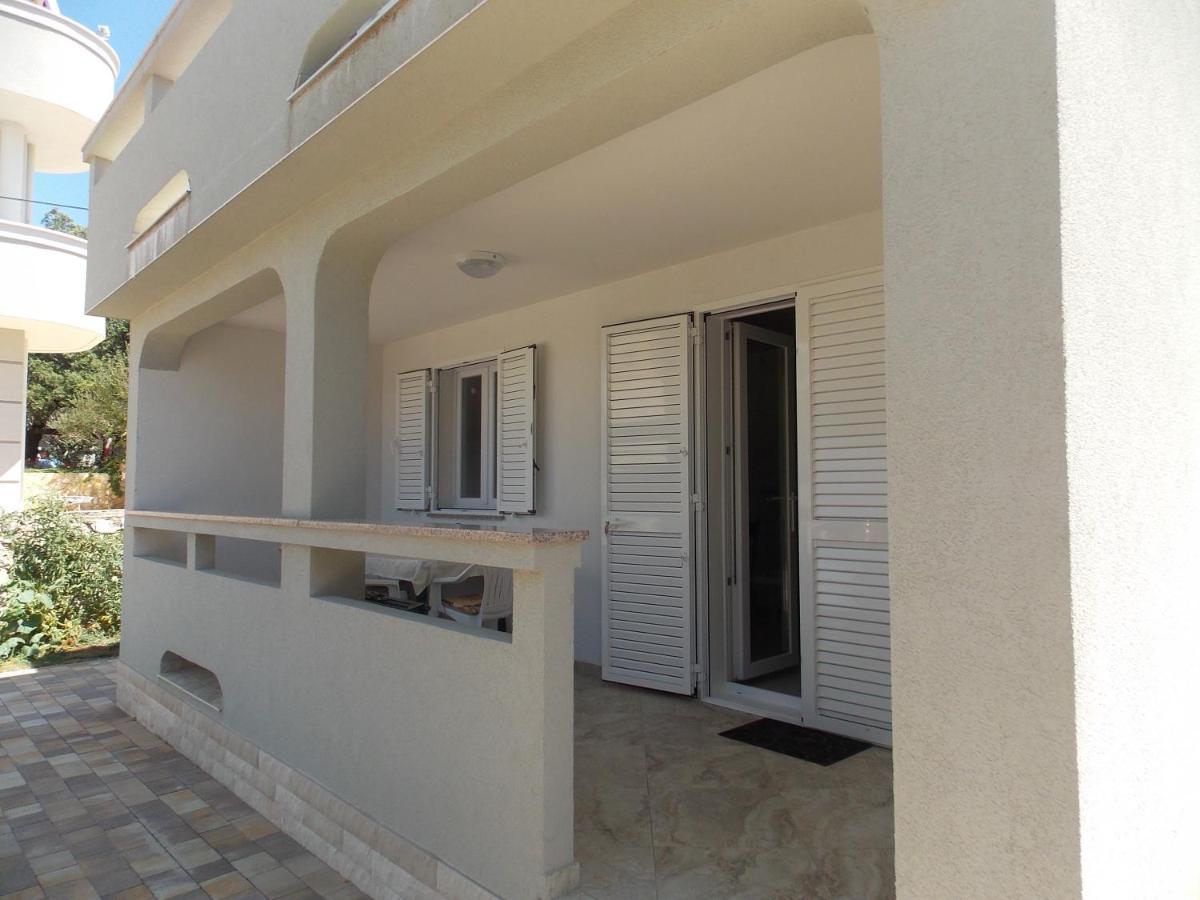 Apartments Fila Новаля Екстериор снимка