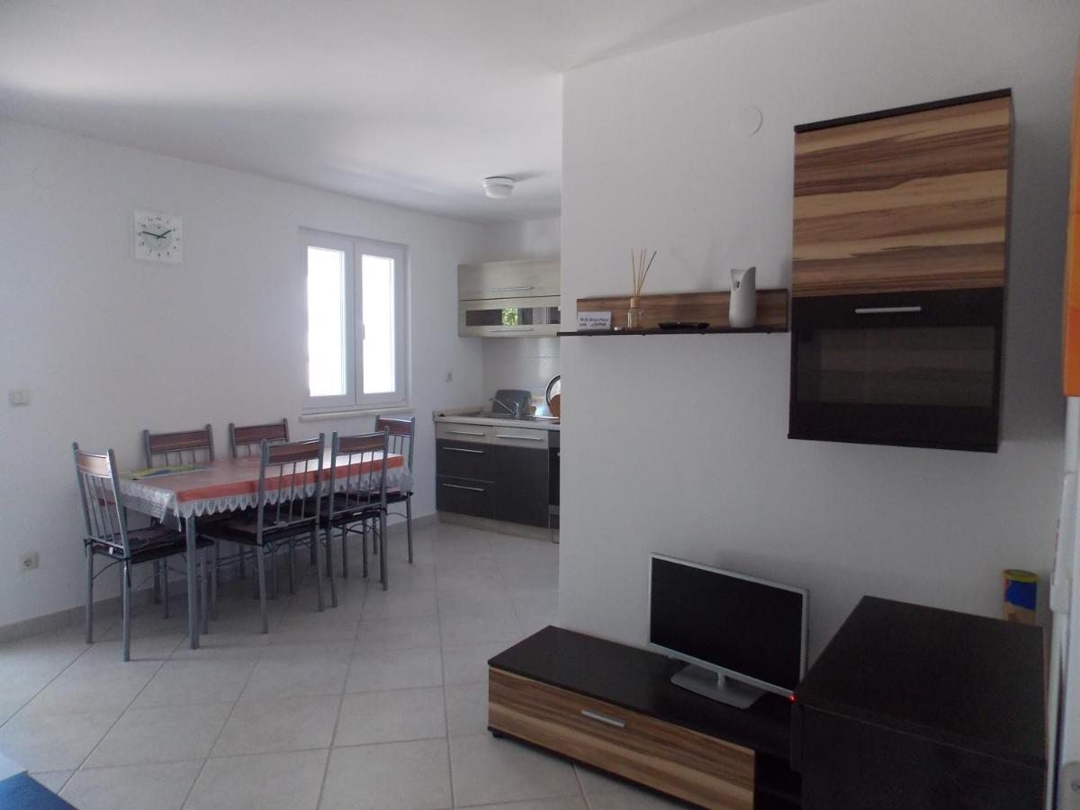 Apartments Fila Новаля Екстериор снимка