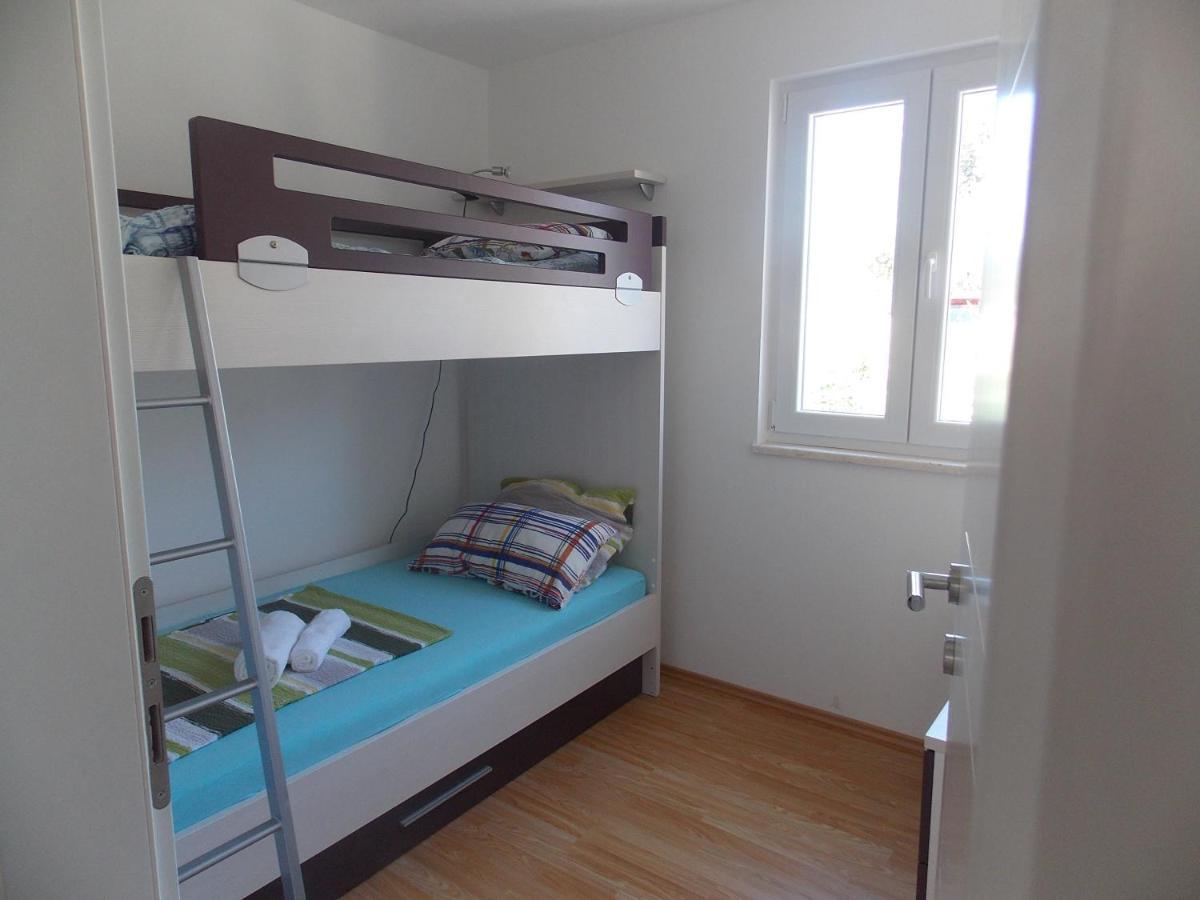 Apartments Fila Новаля Екстериор снимка
