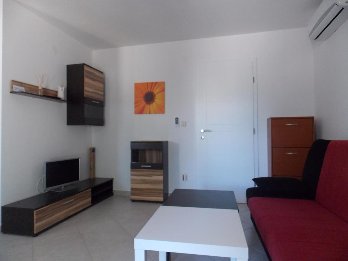 Apartments Fila Новаля Екстериор снимка