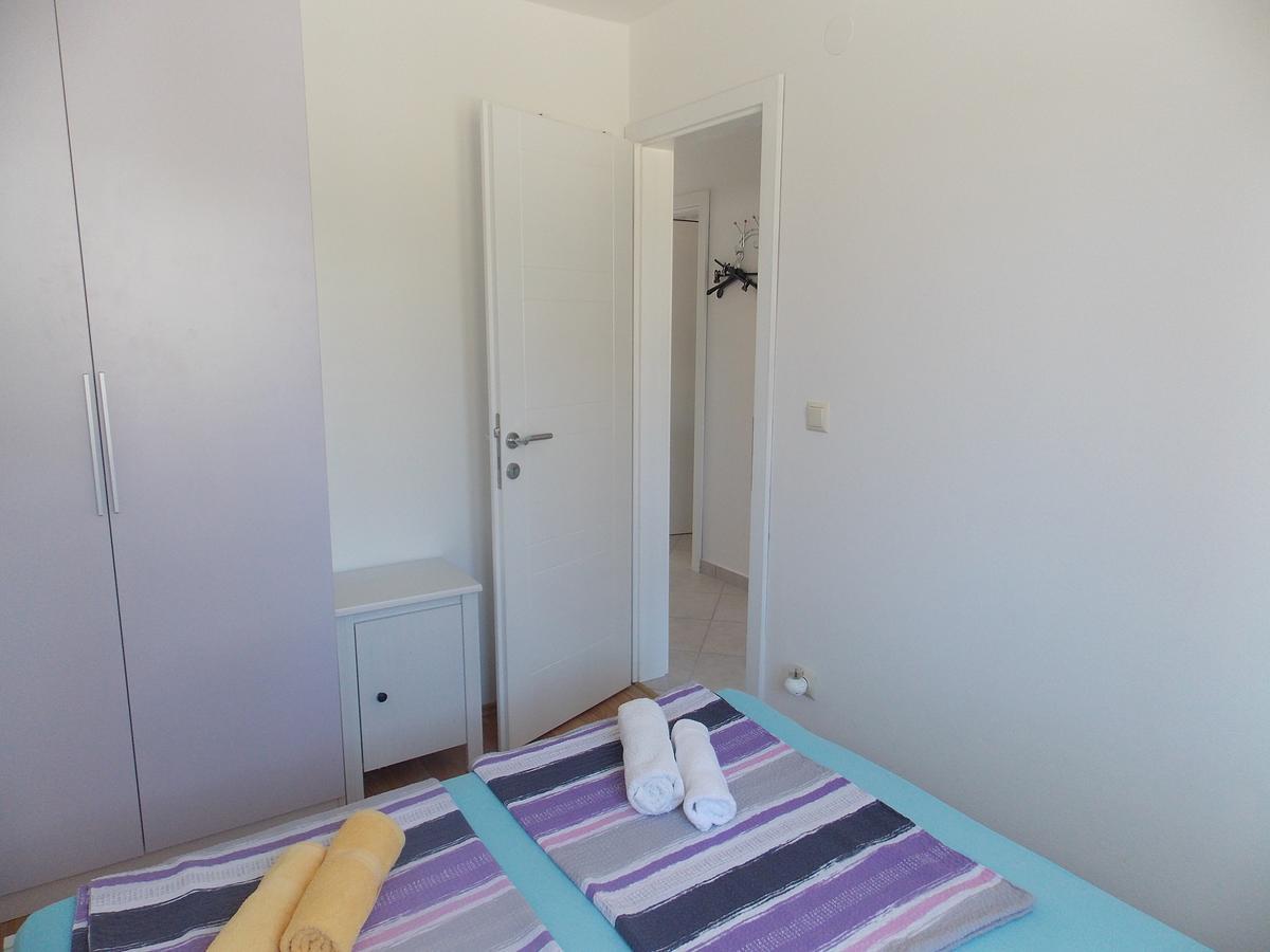 Apartments Fila Новаля Екстериор снимка